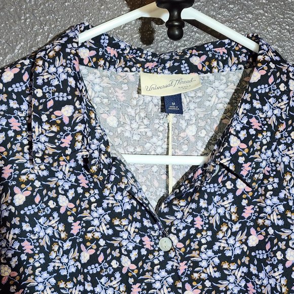 Universal Thread Floral Button-Down Short Sleeve Shirt - Picture 5 of 7